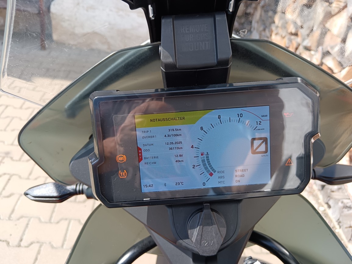 KTM 790 Adventure - 11