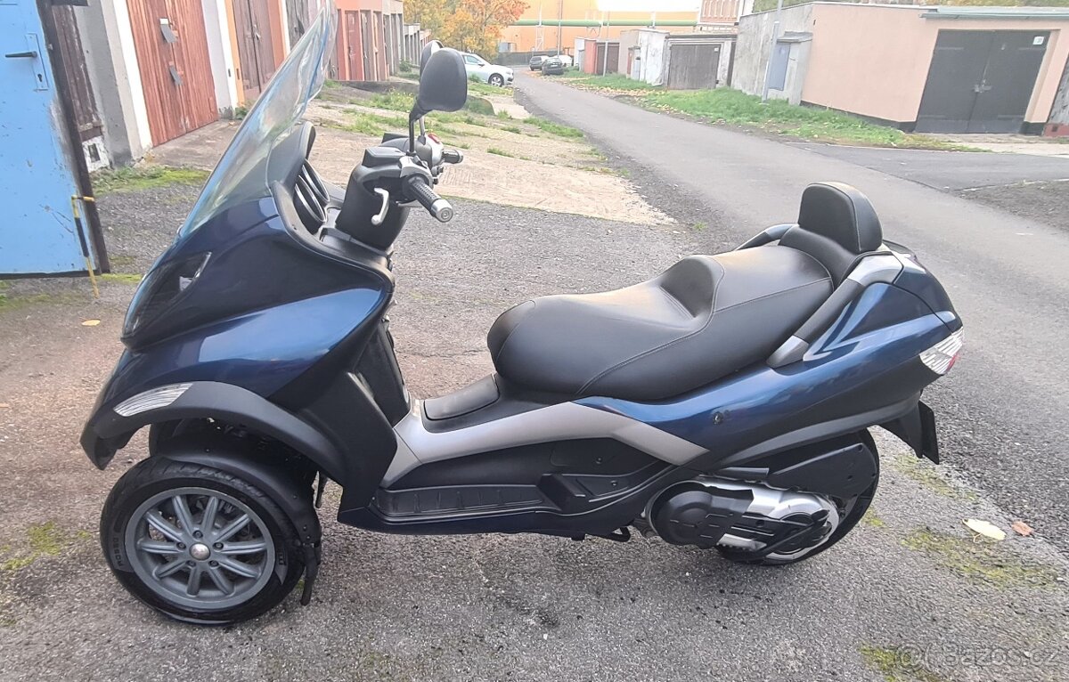 Piaggio Mp3 - 11