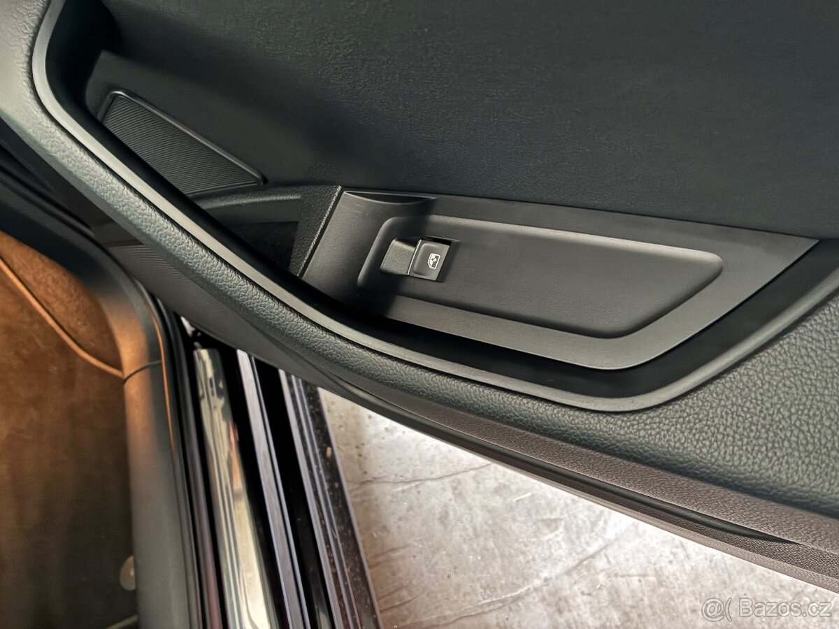 Škoda superb combi 2.0 140kw DSG - 11