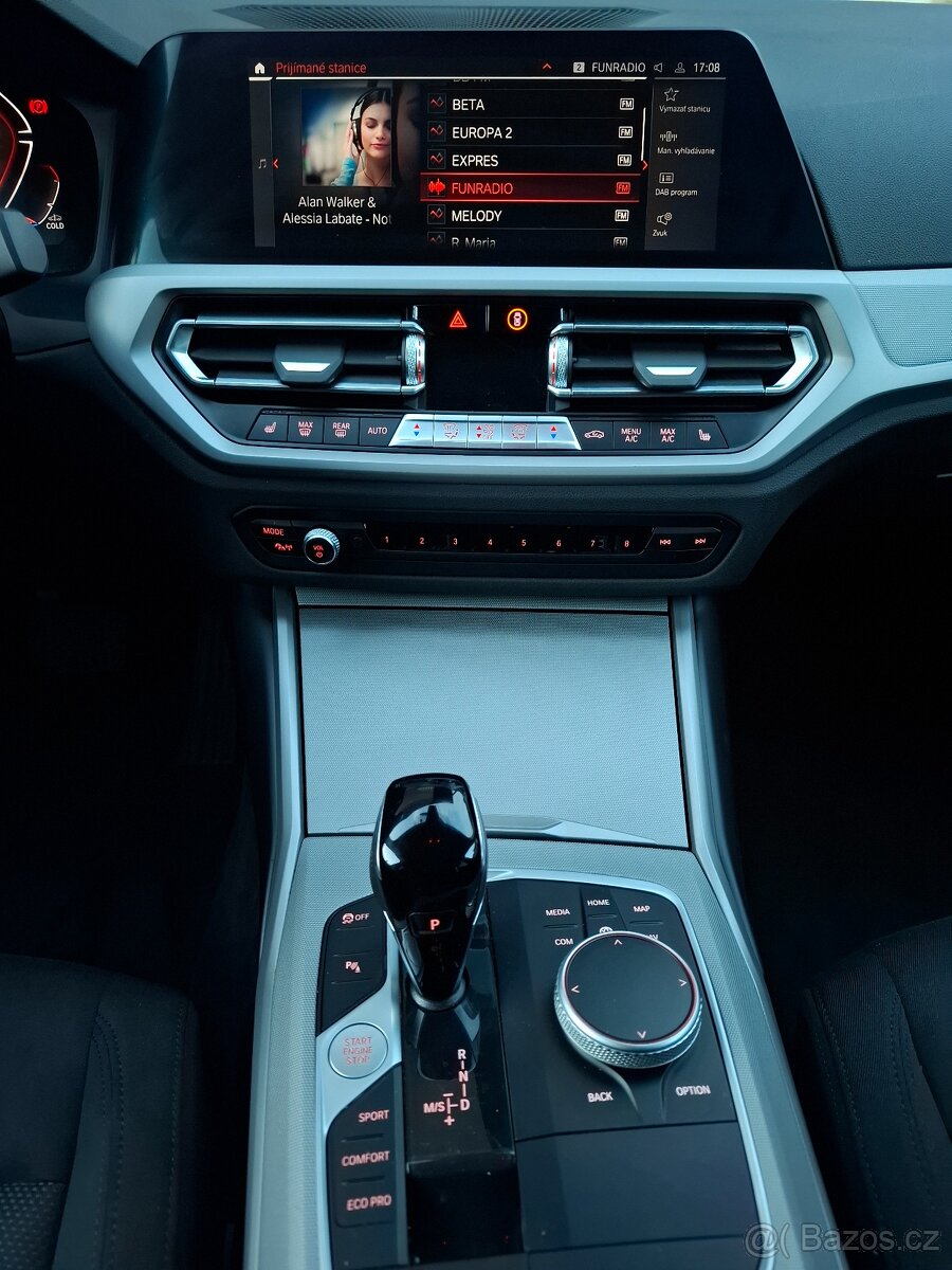 BMW Rad 3 Touring 318d mHEV AT - 11