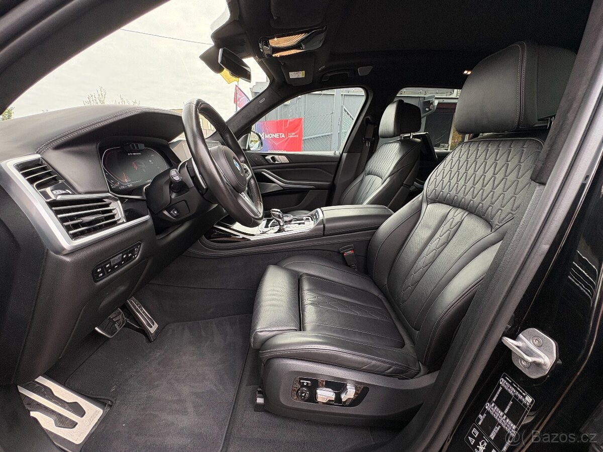 BMW X7 3.0 M50d DPH, 7MÍST, MAX VÝBAVA - 11