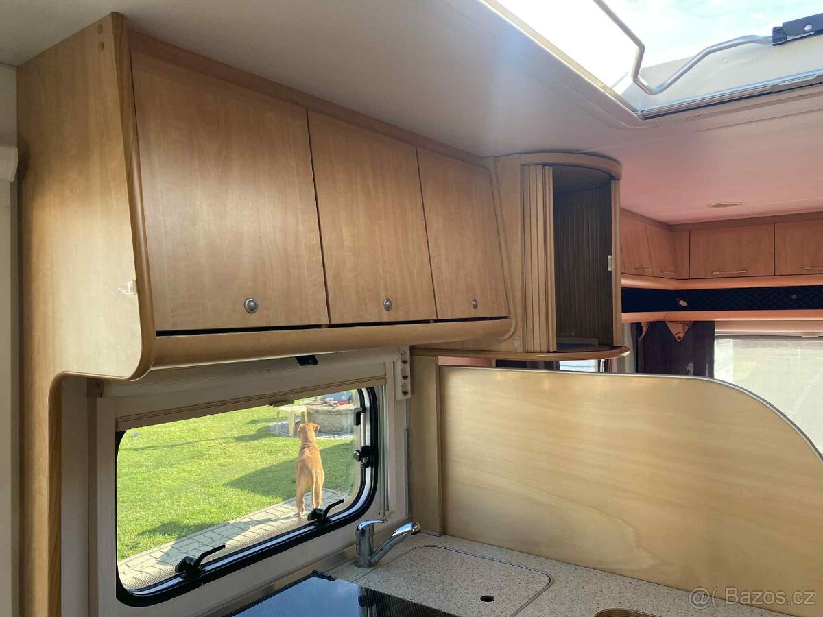 Burstner Ventana 440/ MOVER/ Francouzská postel - 11