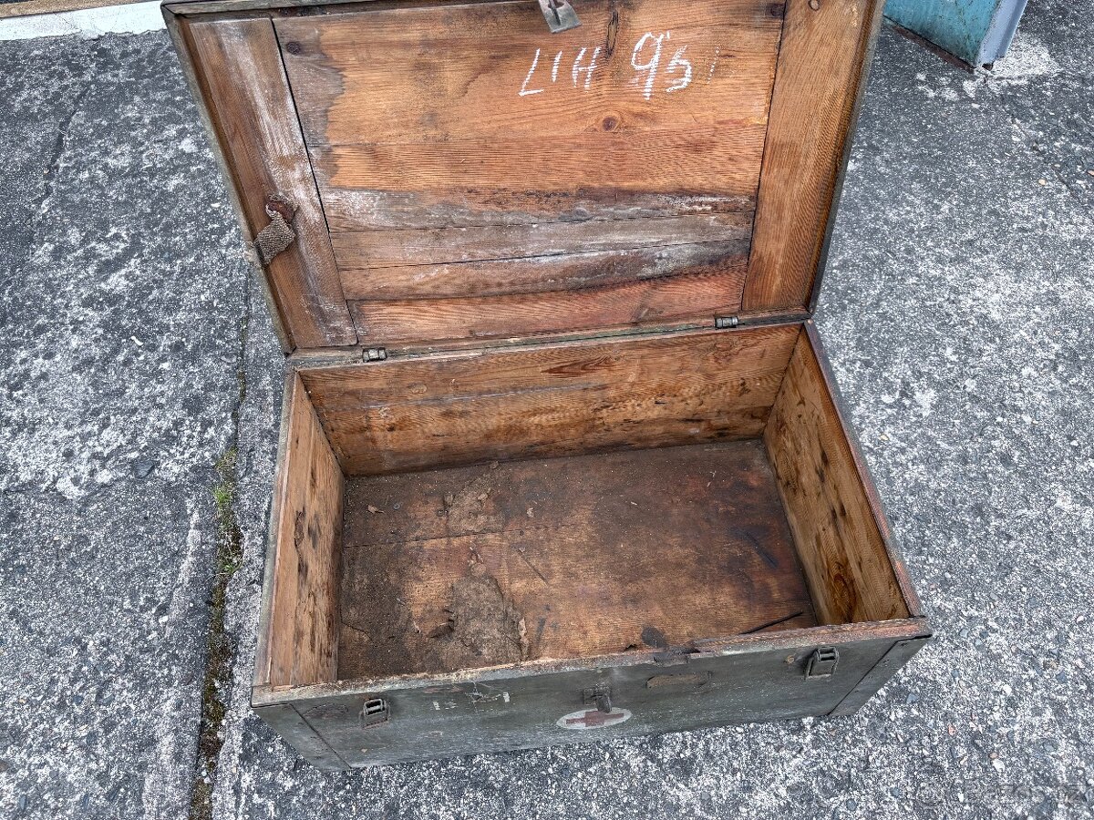 Vojenské armádní dřevěné bedny - 11