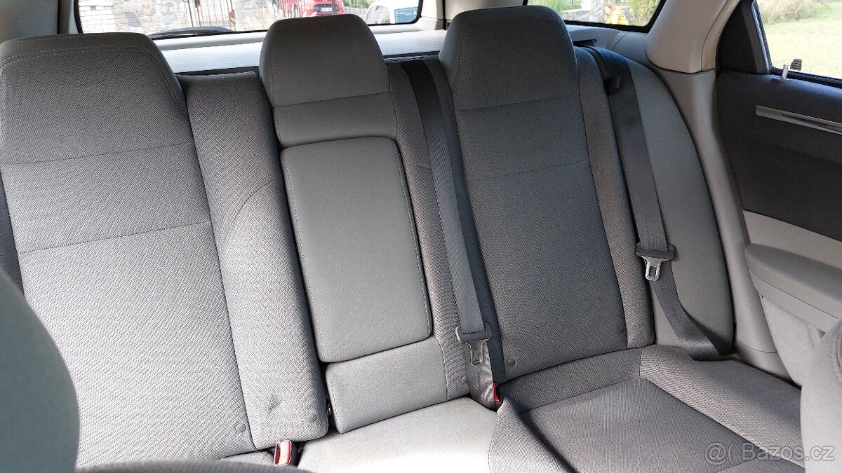 Chrysler 300C CRD - 11