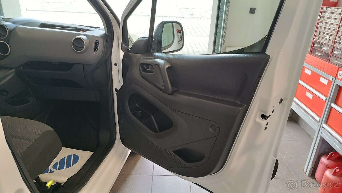 Citroen Berlingo 1.6 HDi L2 73Kw r.v.2017 Pravidelný Servis - 11