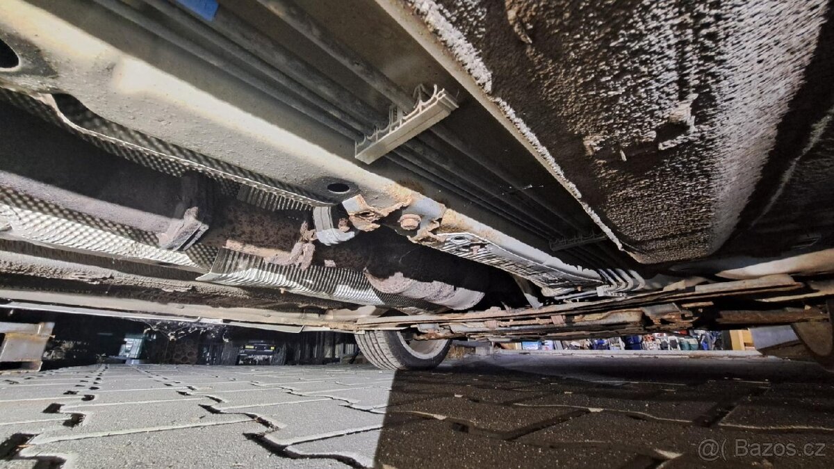 Ford Focus RS, 2.5 benzin, 2009, 224 kW - 11