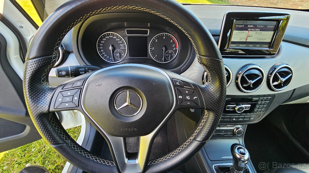 Mercedes-Benz B200 CDI manuál, 2014 - 11