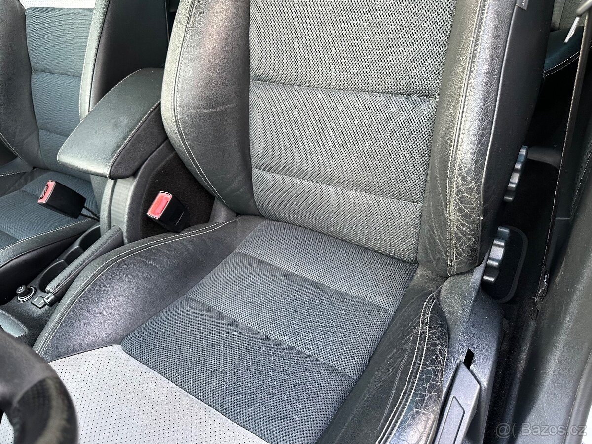 Škoda octavia 2 rs 2.0 tfsi facelift - 11