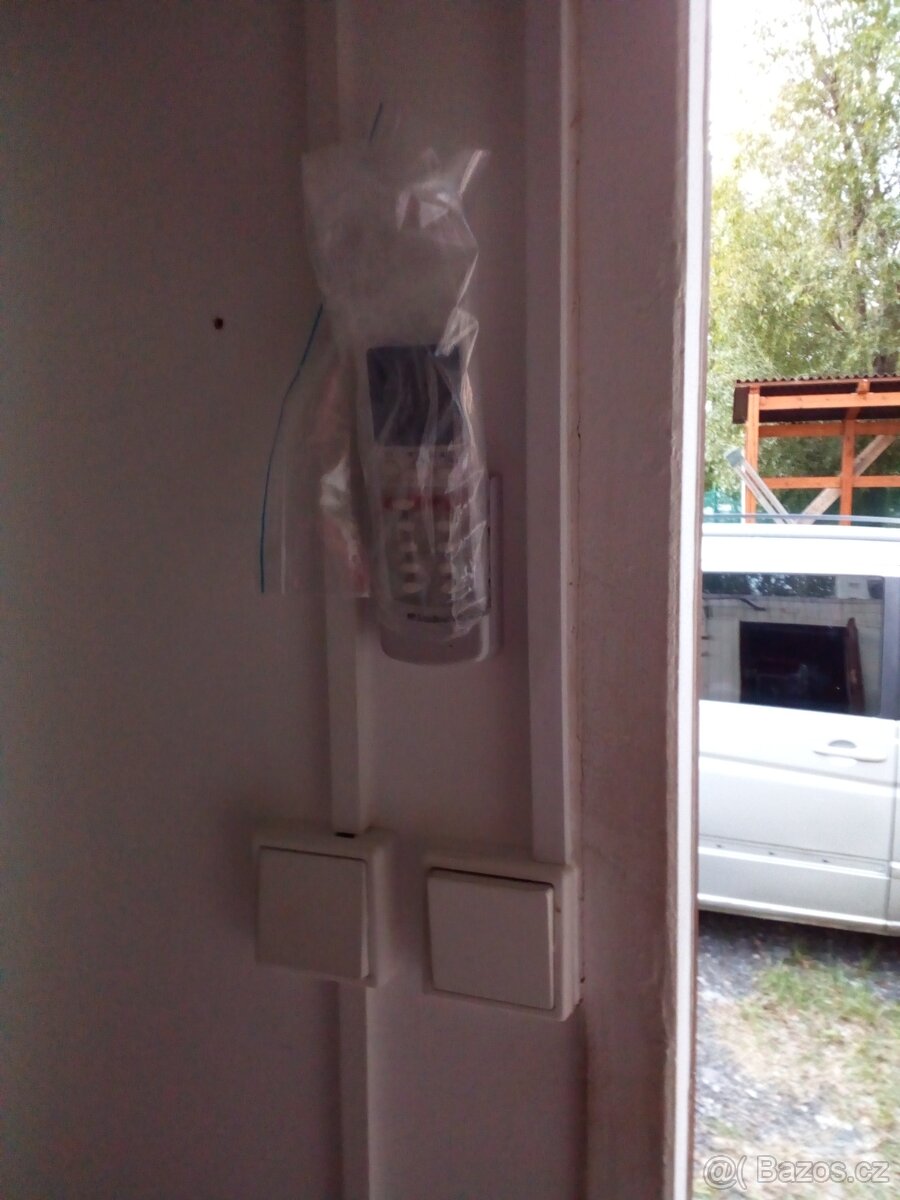 Potřebujete střechu nad hlavou-Obytny domek-bunka - 11