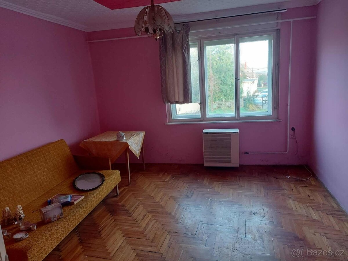 MAĎARSKO - Prodává se rodinný dům v centru obce Forró. - 11