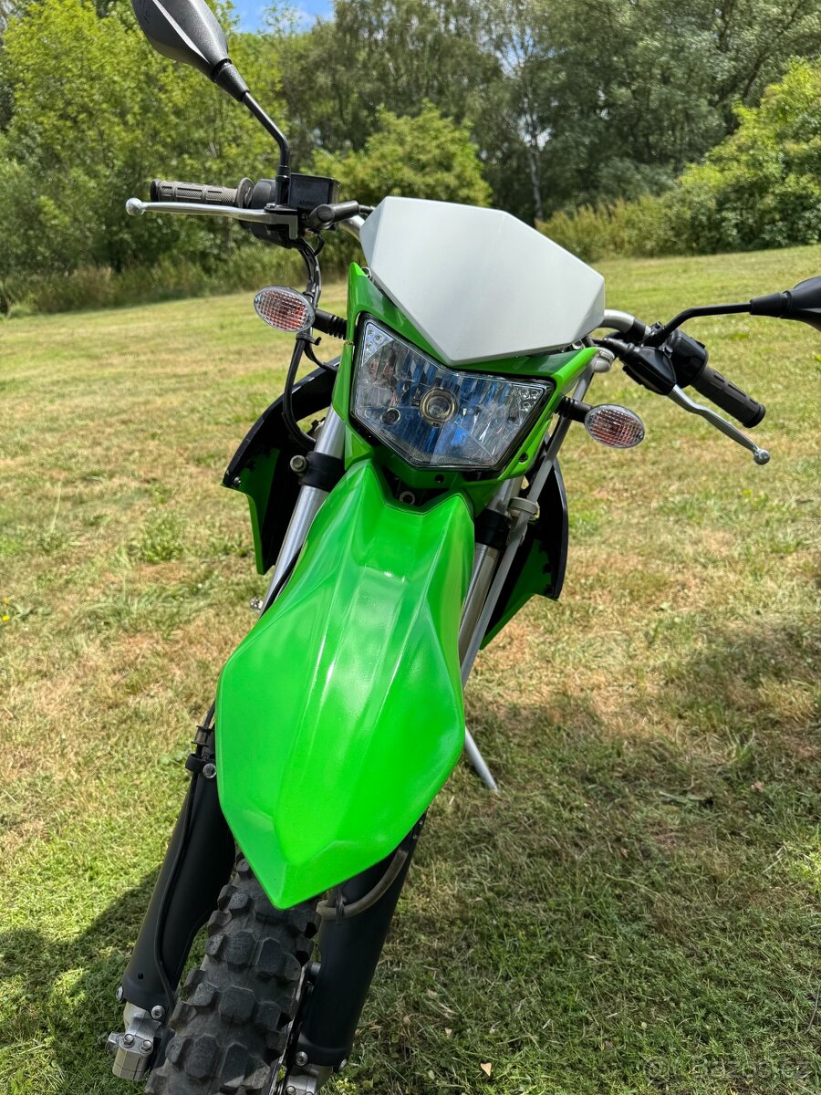 Kawasaki KLX 250S - 11