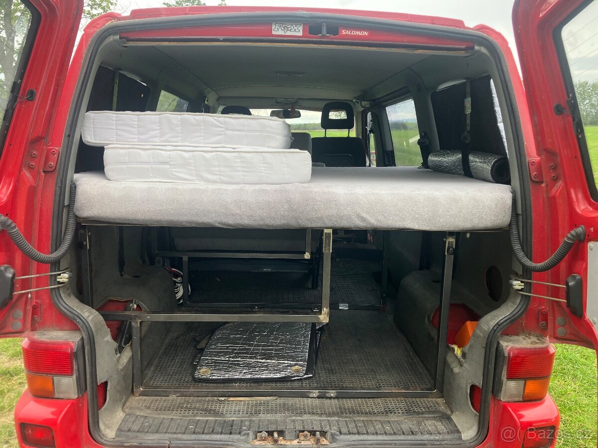 Transporter T4 s posteli 2.5tdi 75kw - 11