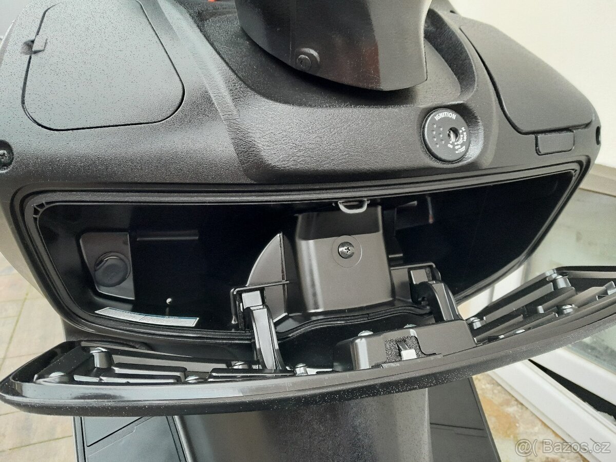 Suzuki AN 200i Burgman, 2016, výborný stav - 11