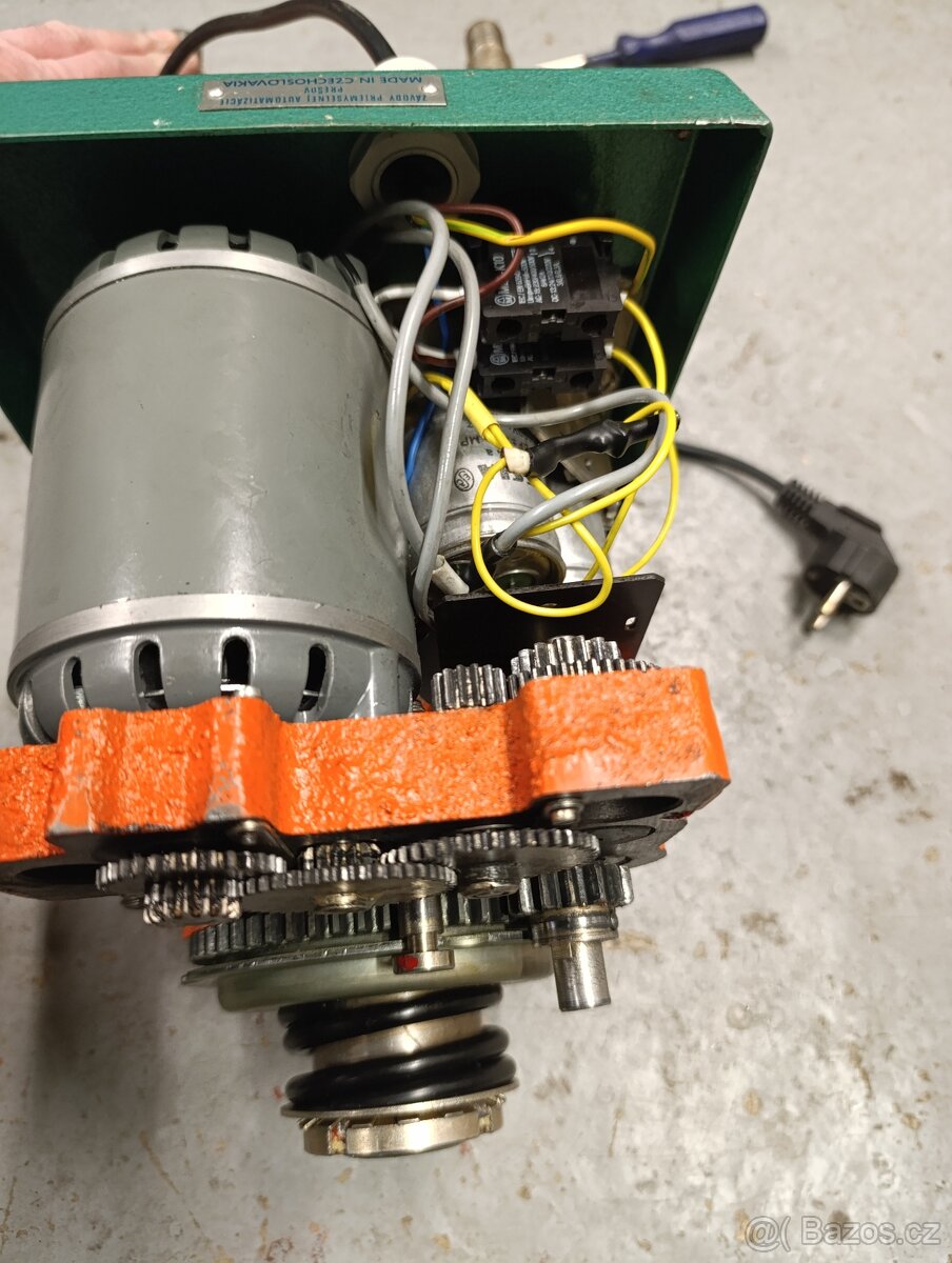 Motorek grilu , motor s převodovkou na otáčení - 11