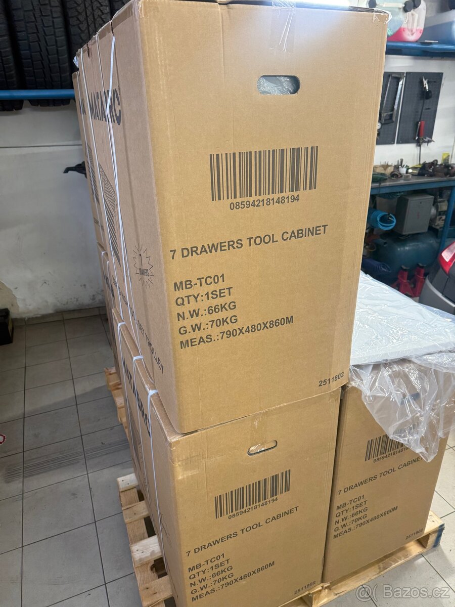 Dílenský vozík s nářadím - 11