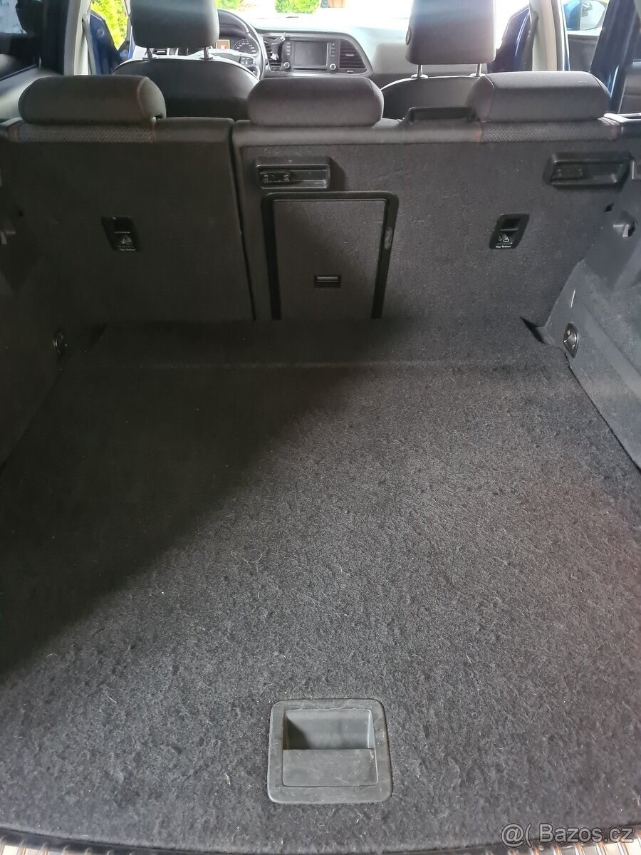 SEAT Leon 2.0TDi 135kW kombi navi vyhrev isofix hagusy - [6. - 11