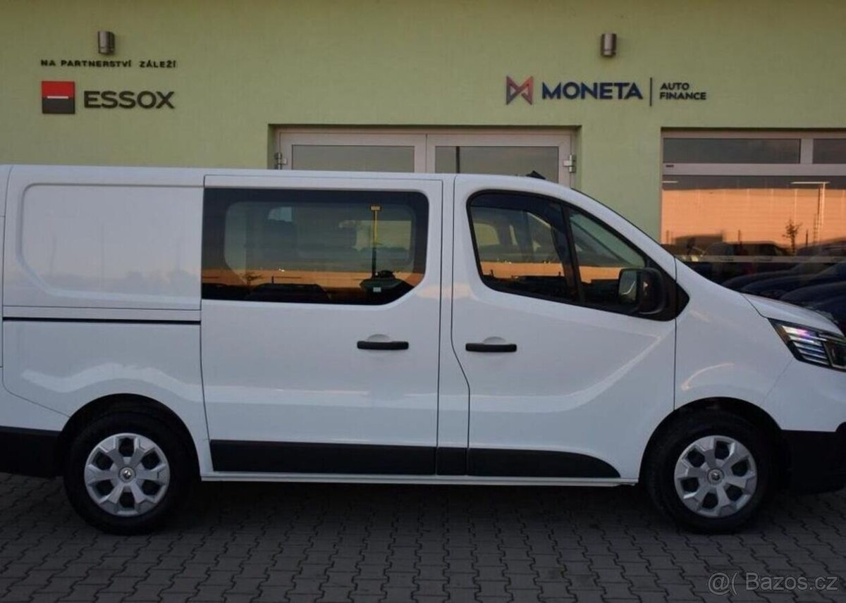 Renault Trafic 2.0dCi ČR - 11