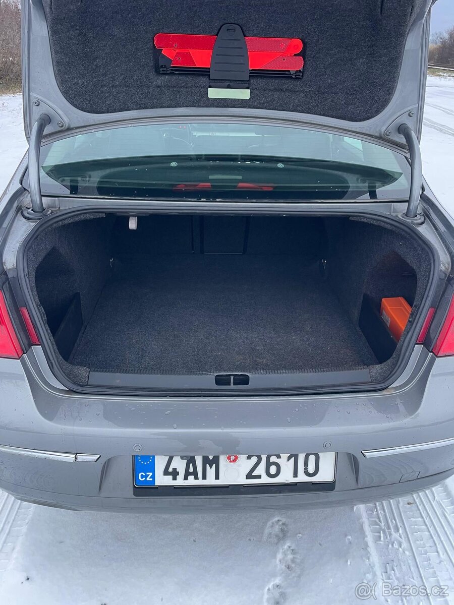 VW Passat B6, 2,0tdi 103kW - 11