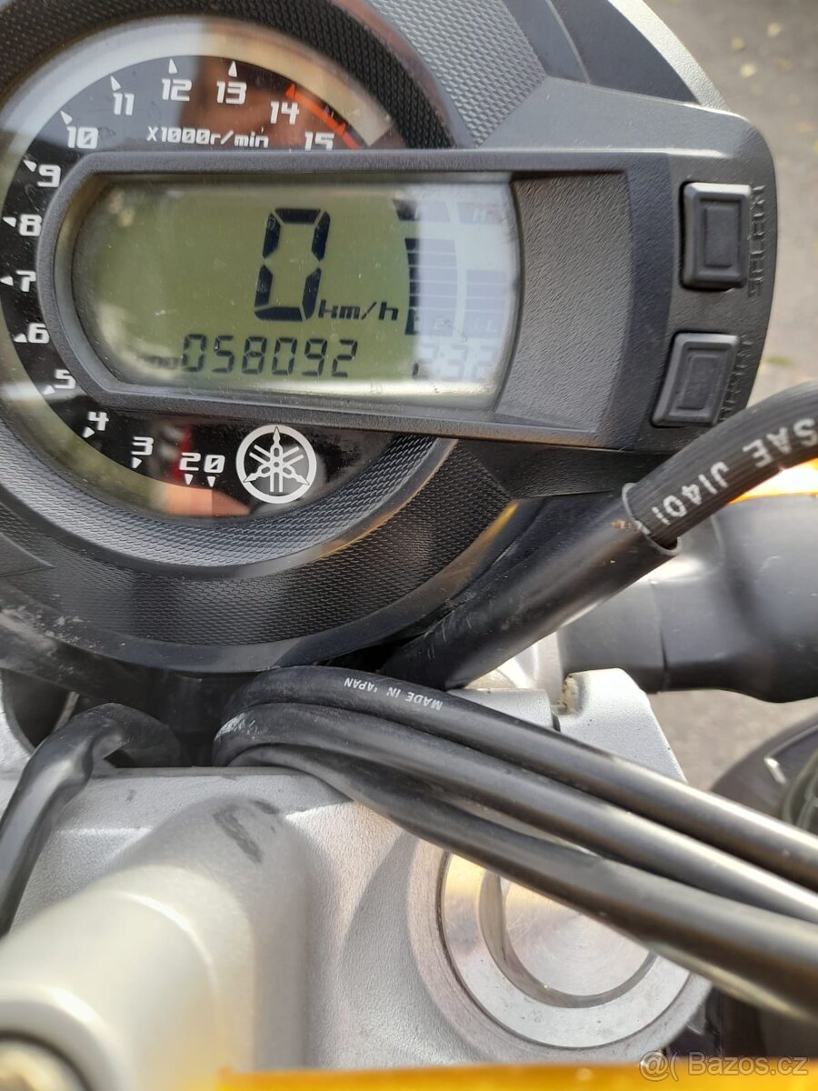 YAMAHA FZ6N - 11