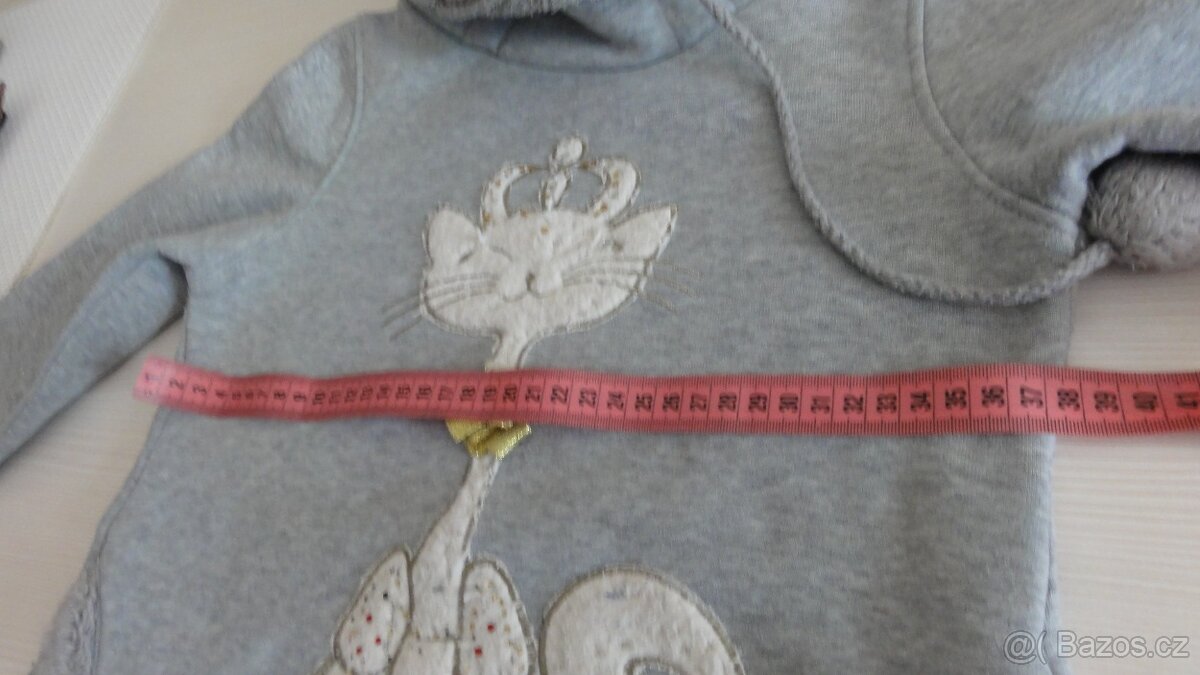 Mikiny vel.128/134, a svetřík vel. 134/140 - 11