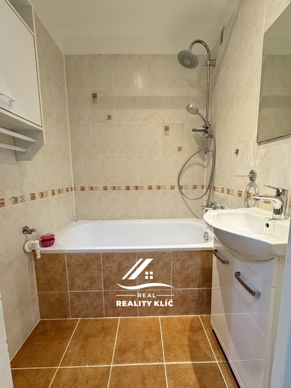 Pronájem bytu 3+1, ul. Čsa. Armády, Hlučín, ev.č. 00409 - 11