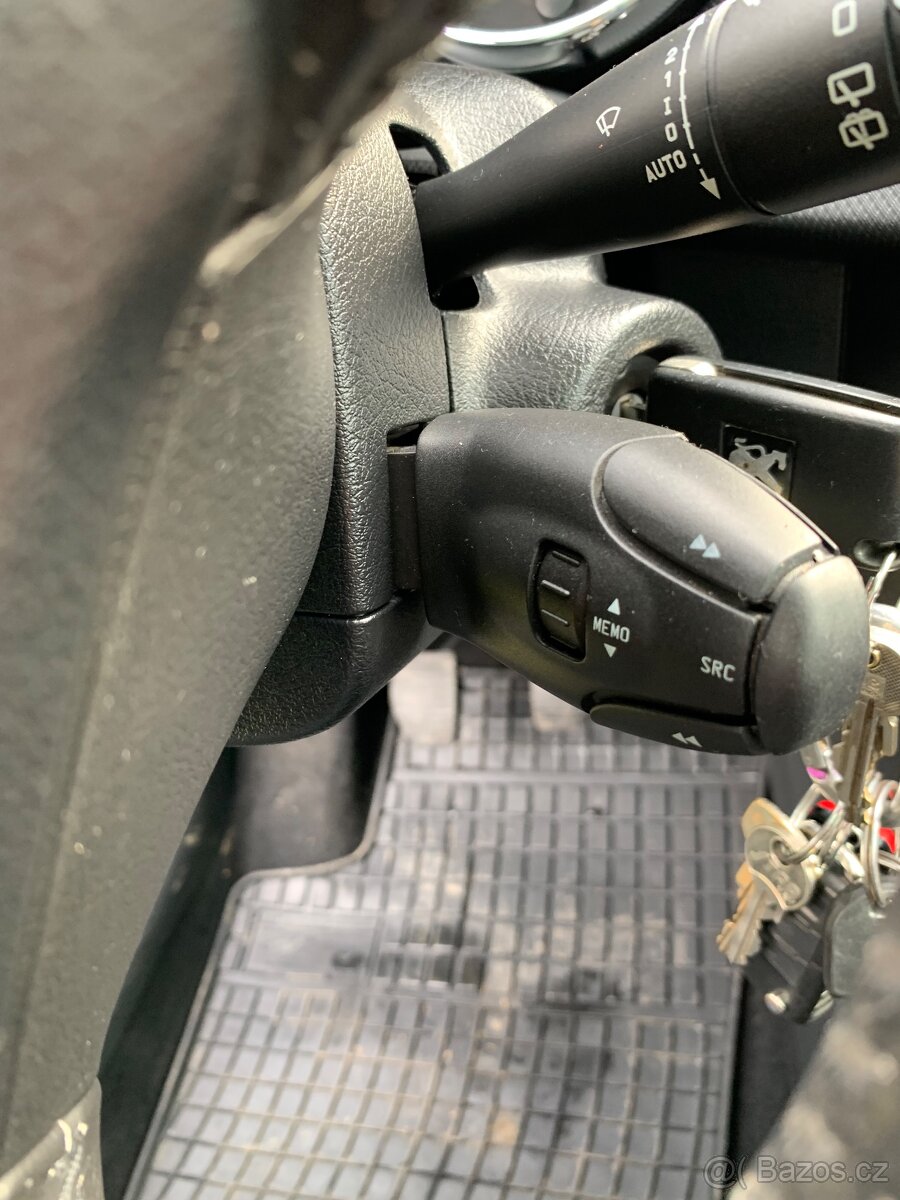 Peugeot 207 sw 1.6 Hdi 80kw - 11