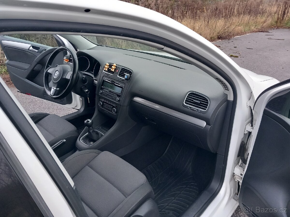 VOLKSWAGEN GOLF NOVÁ STK - 11