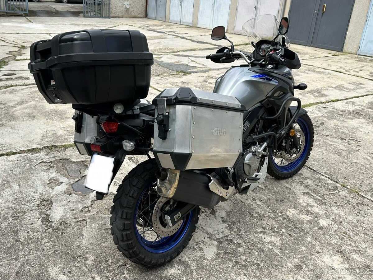 Suzuki V-strom 650 XT - 11