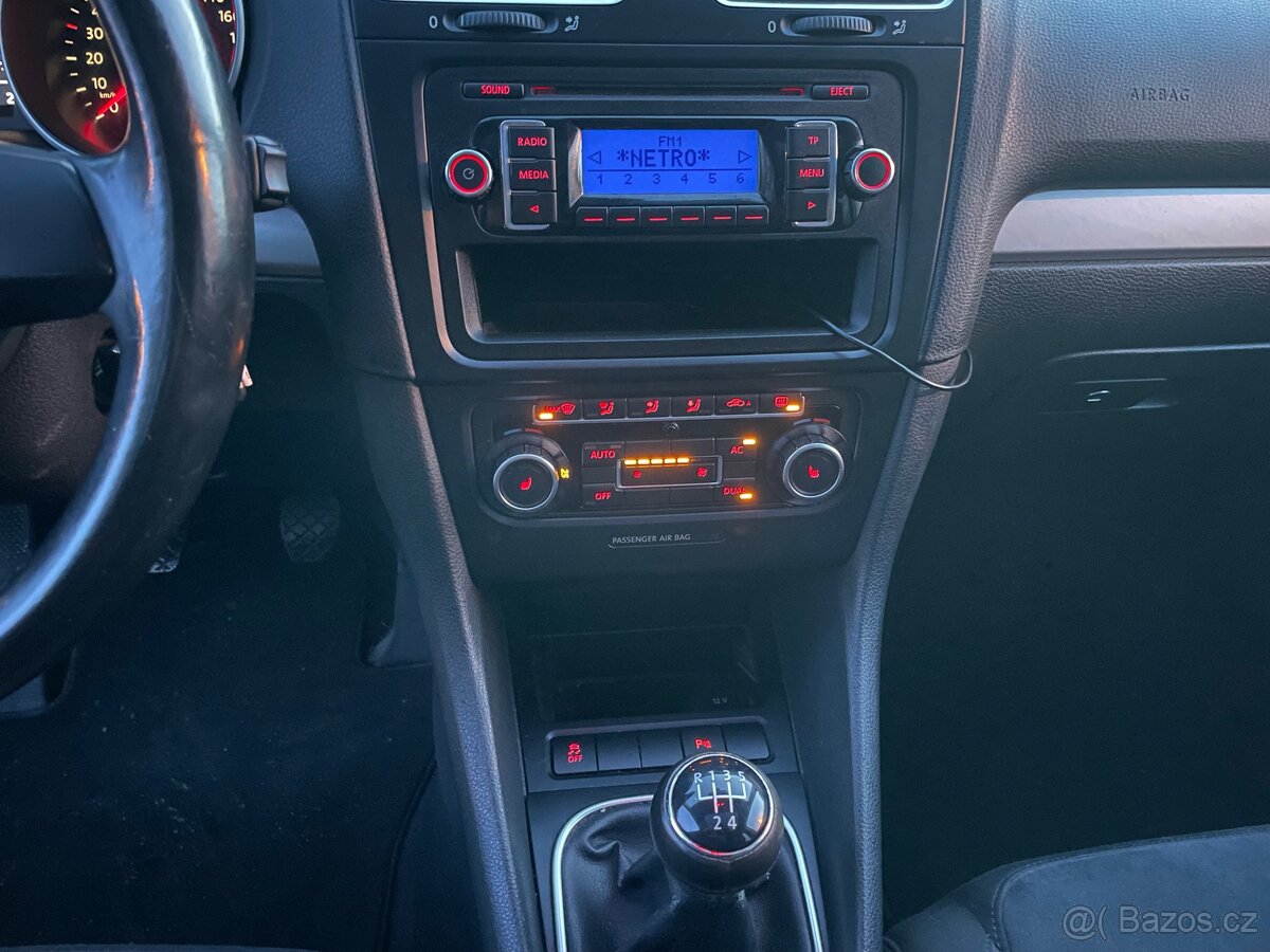 VW Golf 6 1.6 TDi 77kw HIGHLINE nová STK - 11