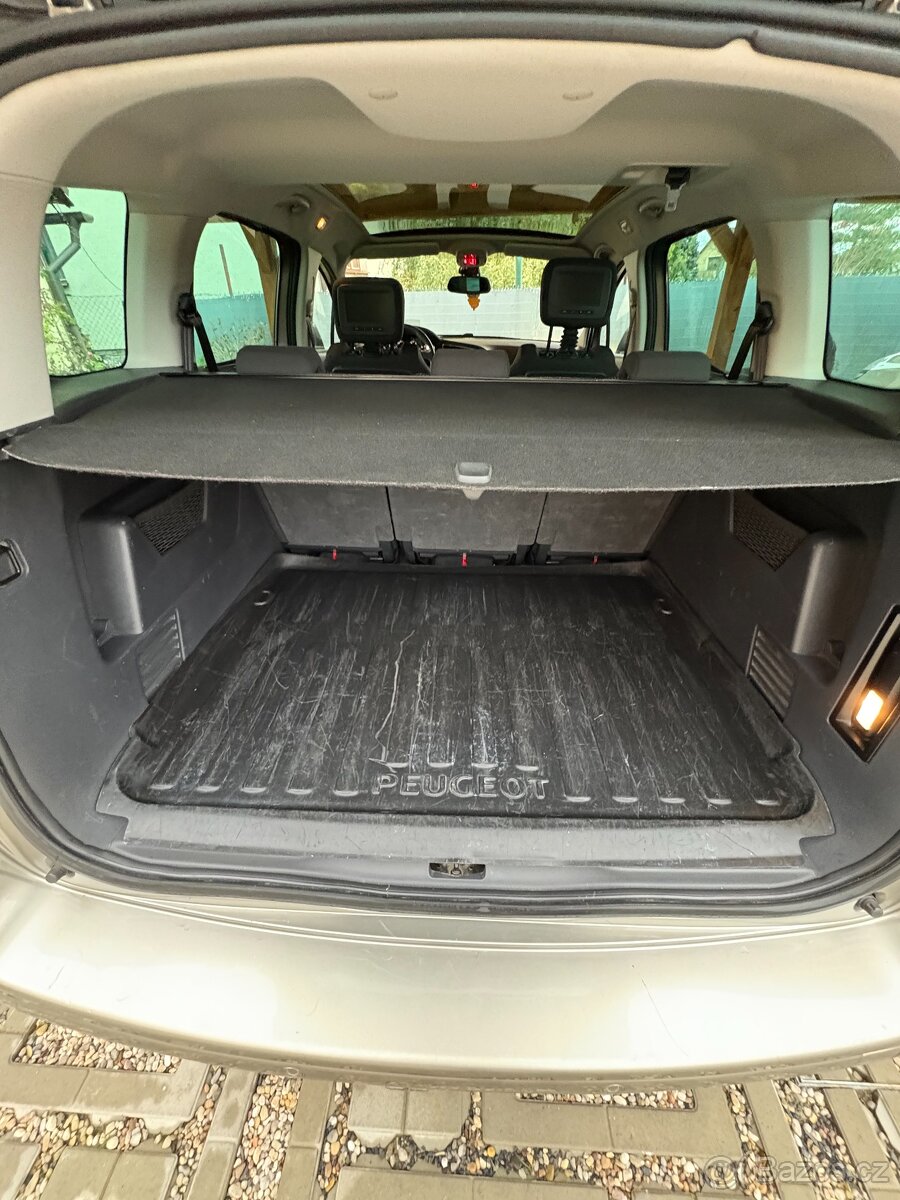 Peugeot 5008 1.9 HDi - automat - 11