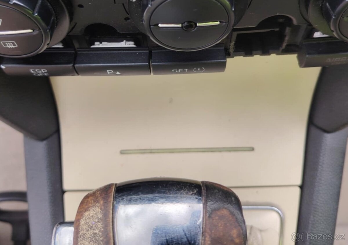 prodám béžový interiér do Škody Octavie 2 kombi - 11