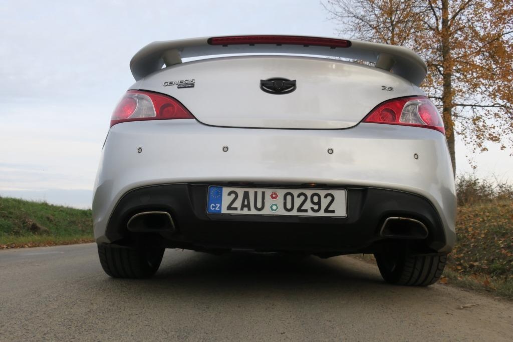Hyundai Genesis Coupe 3.8 - 11