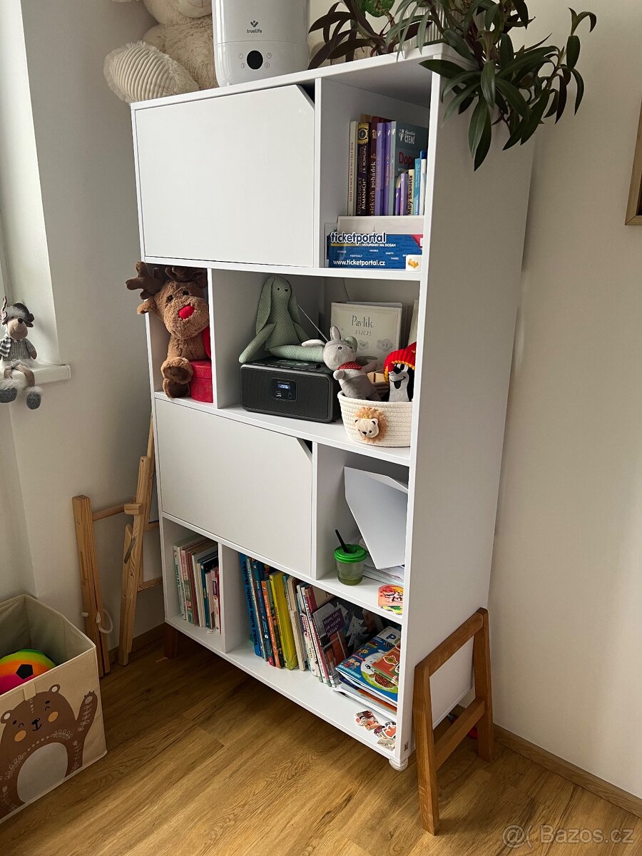 Designová Komoda a regál - 11