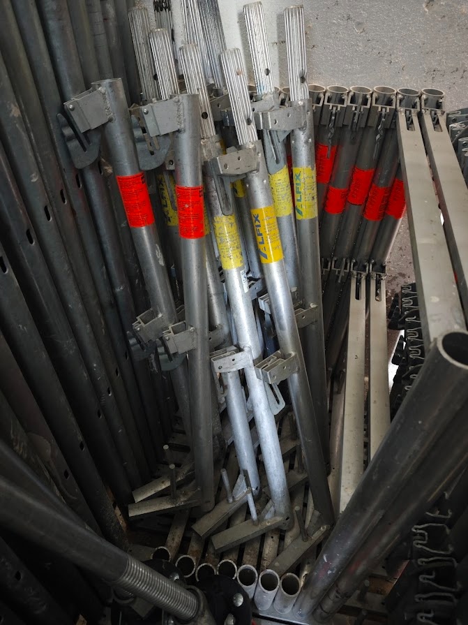 HLINÍKOVÉ LEŠENÍ LAYHER BLITZ 73 - cca 100m2 prodám - 11