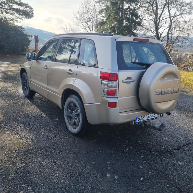 Suzuki Grand Vitara 2 1.9 DDIS - 11