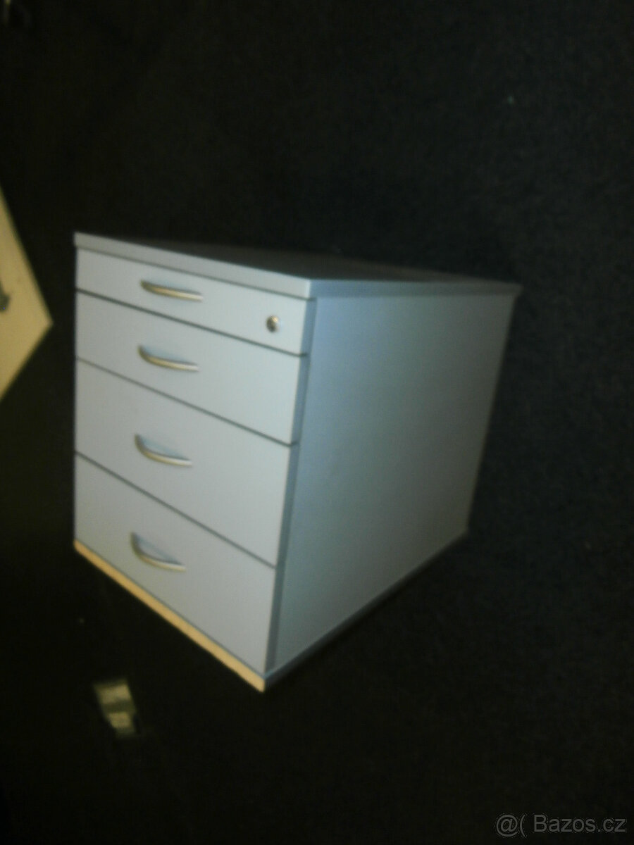 Skříňka se zásuvkami na kolečkách, kontejner od 500 kč - 11