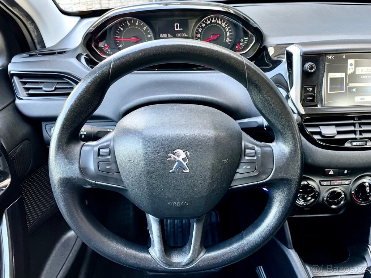Peugeot 208 1.2 VTi klima, tažné - 11