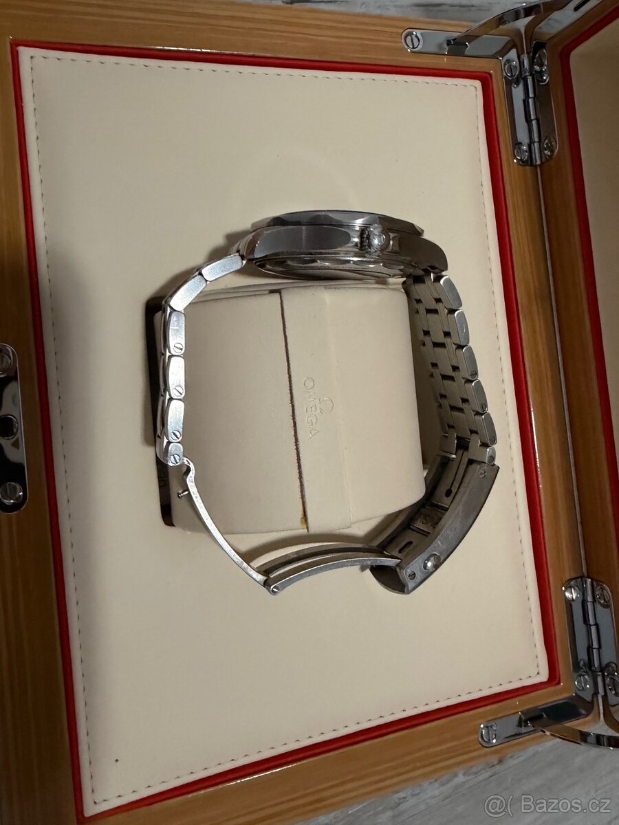 Omega Seamaster Professional Diver 300M - 11