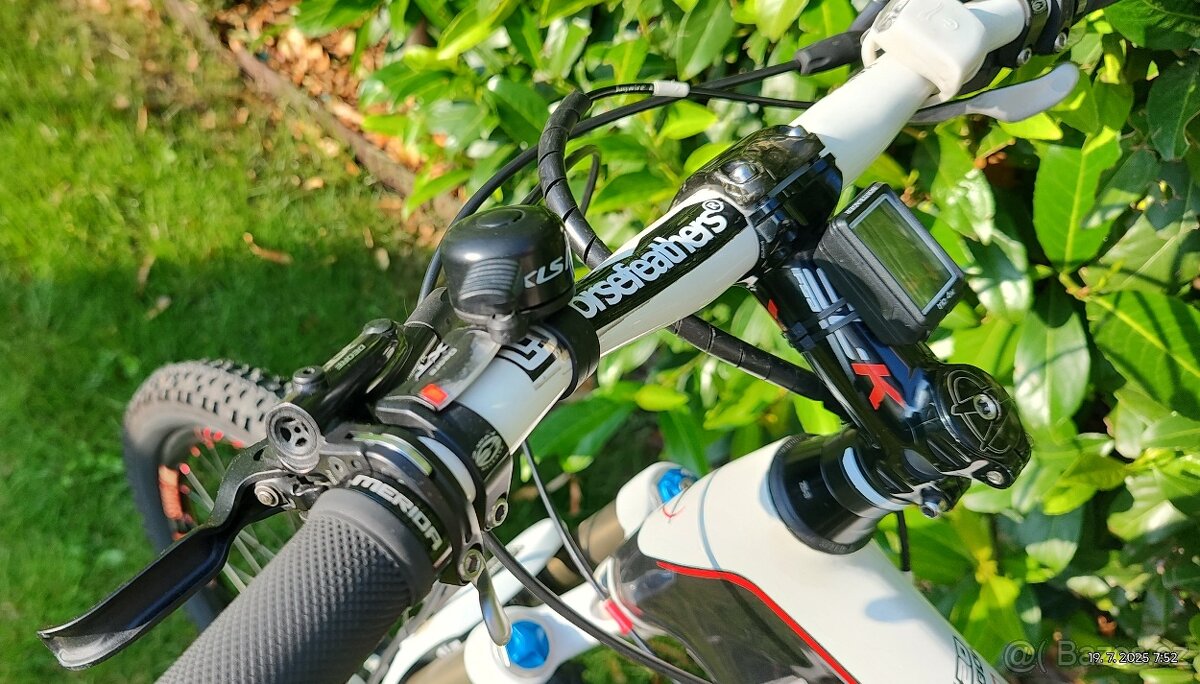 MERIDA One - TwentY - CARBON 3OOO . - 11