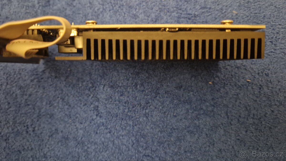 Grafické karty PCI-E plně funkční - 11