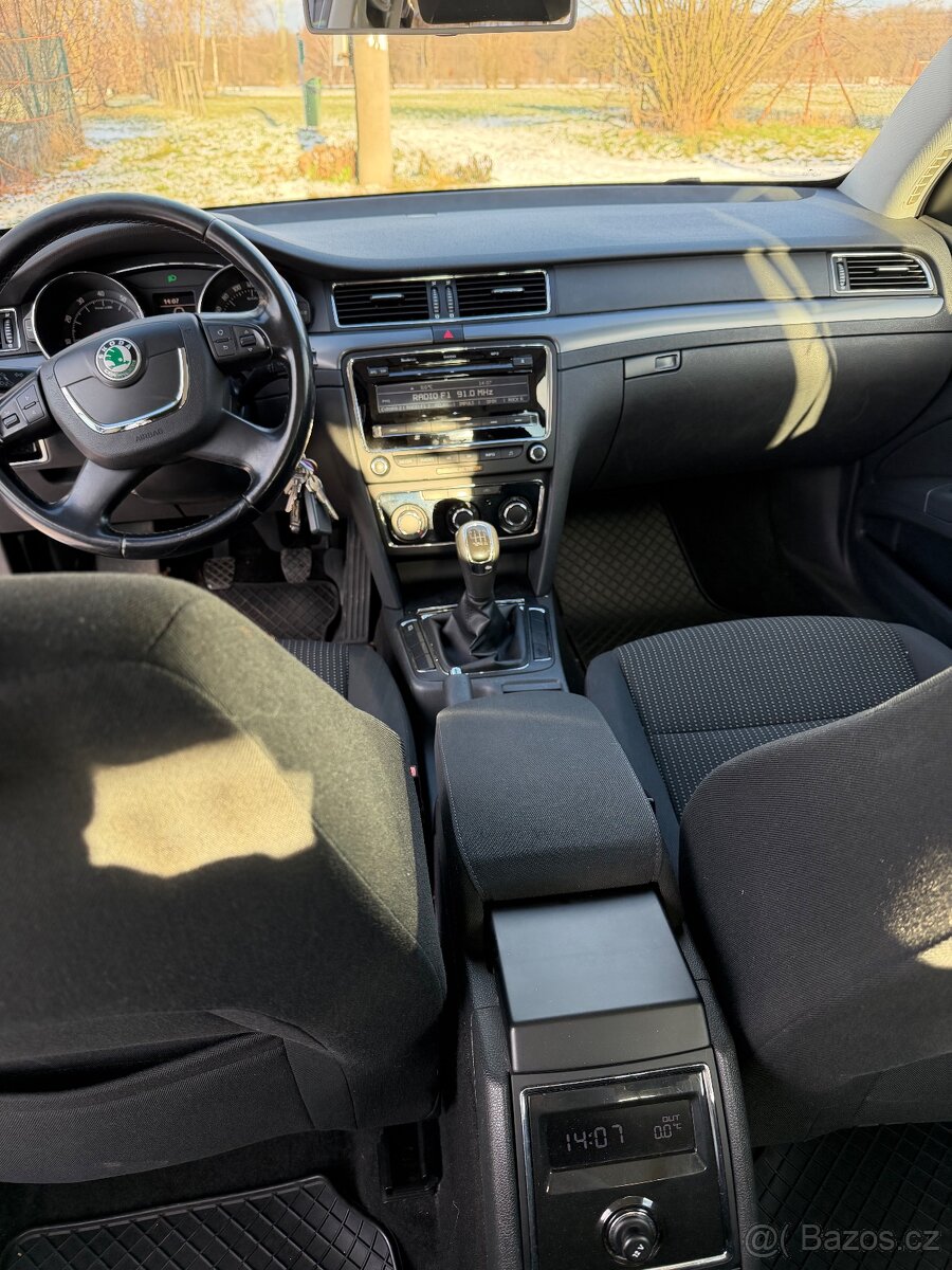 Škoda Superb combi 1.4tsi 92kw - 11