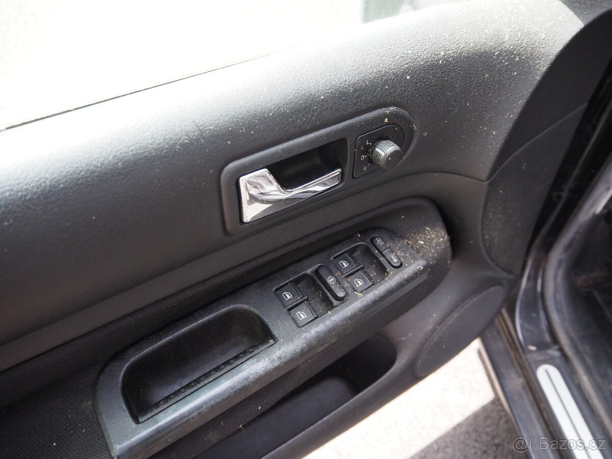 Volkswagen Golf 1.6 KLIMA, TP DE, ZÁVADA - 11