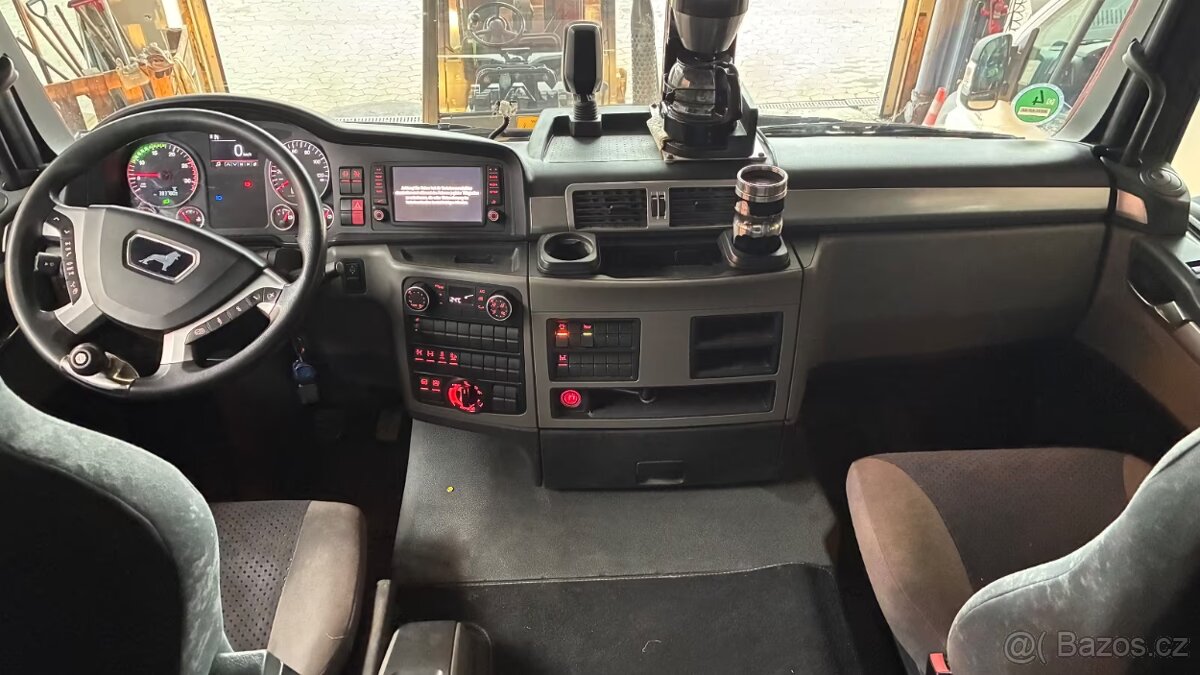 man TGS 35.500 schwarzmuller - 11