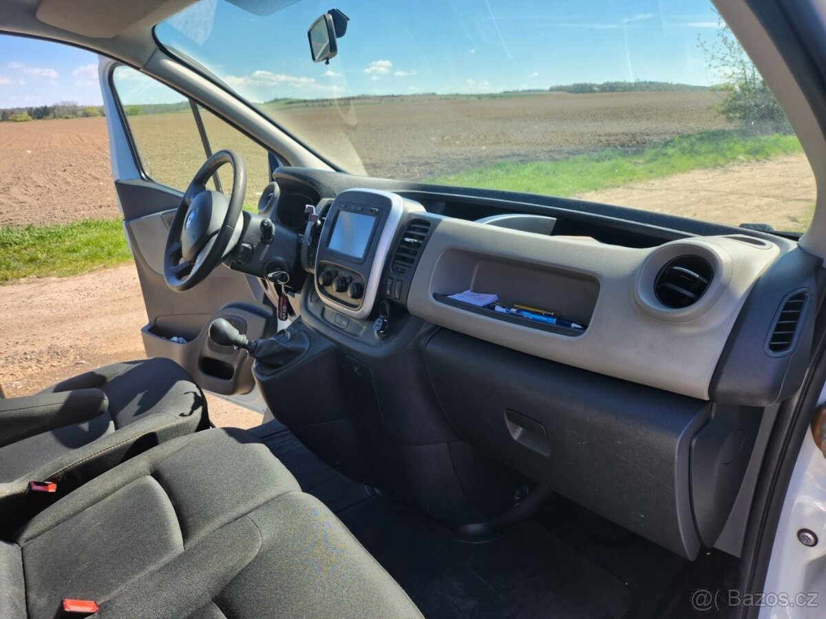 Renault Trafic 1.6 DCI 103 kw long - 11