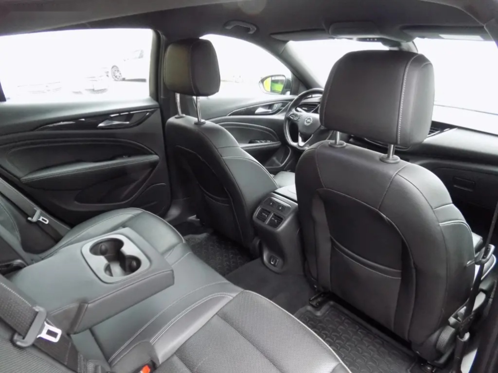 Opel Insignia, 2.0 CDTi Automat - 11