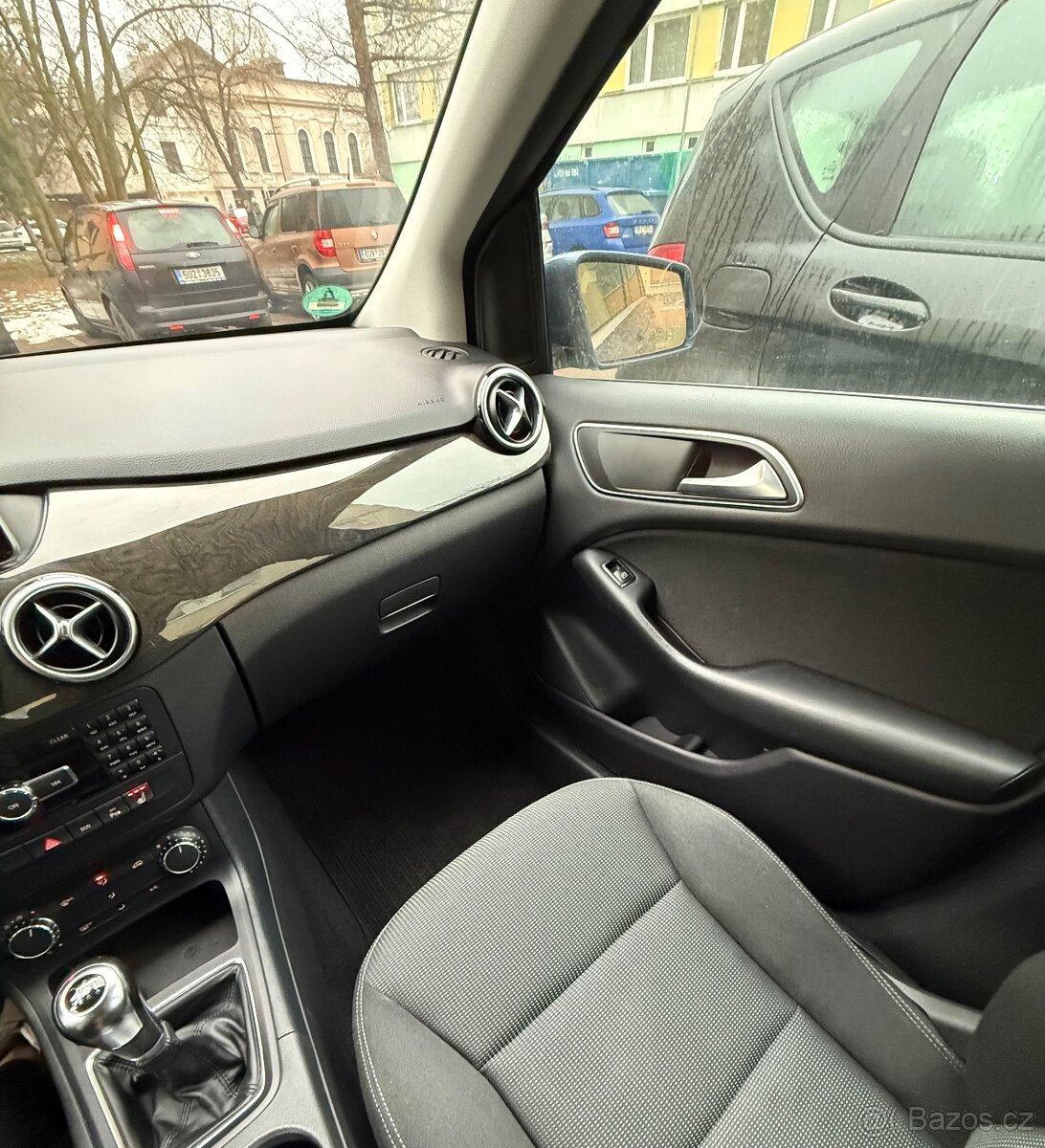 MB class B 1.8 cdi 2012 - 11