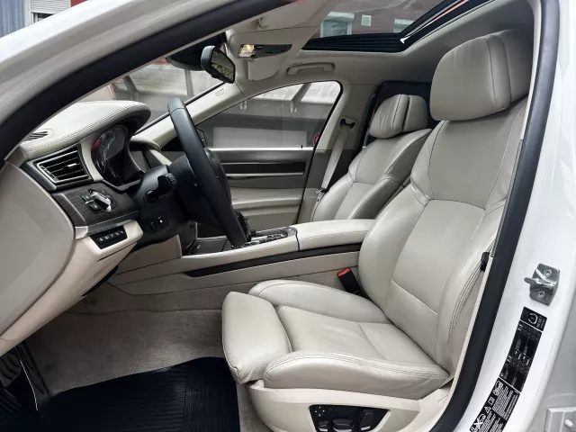 BMW Řada 7 750i Long xDrive Night Vision Soft-close Head-Up - 11