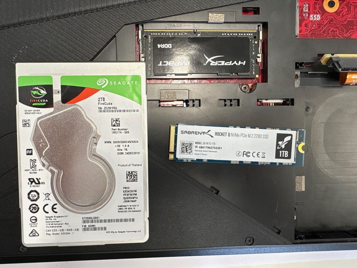 Herní ASUS ROG Strix GL703, i7, 32GB RAM, 3TB - 11