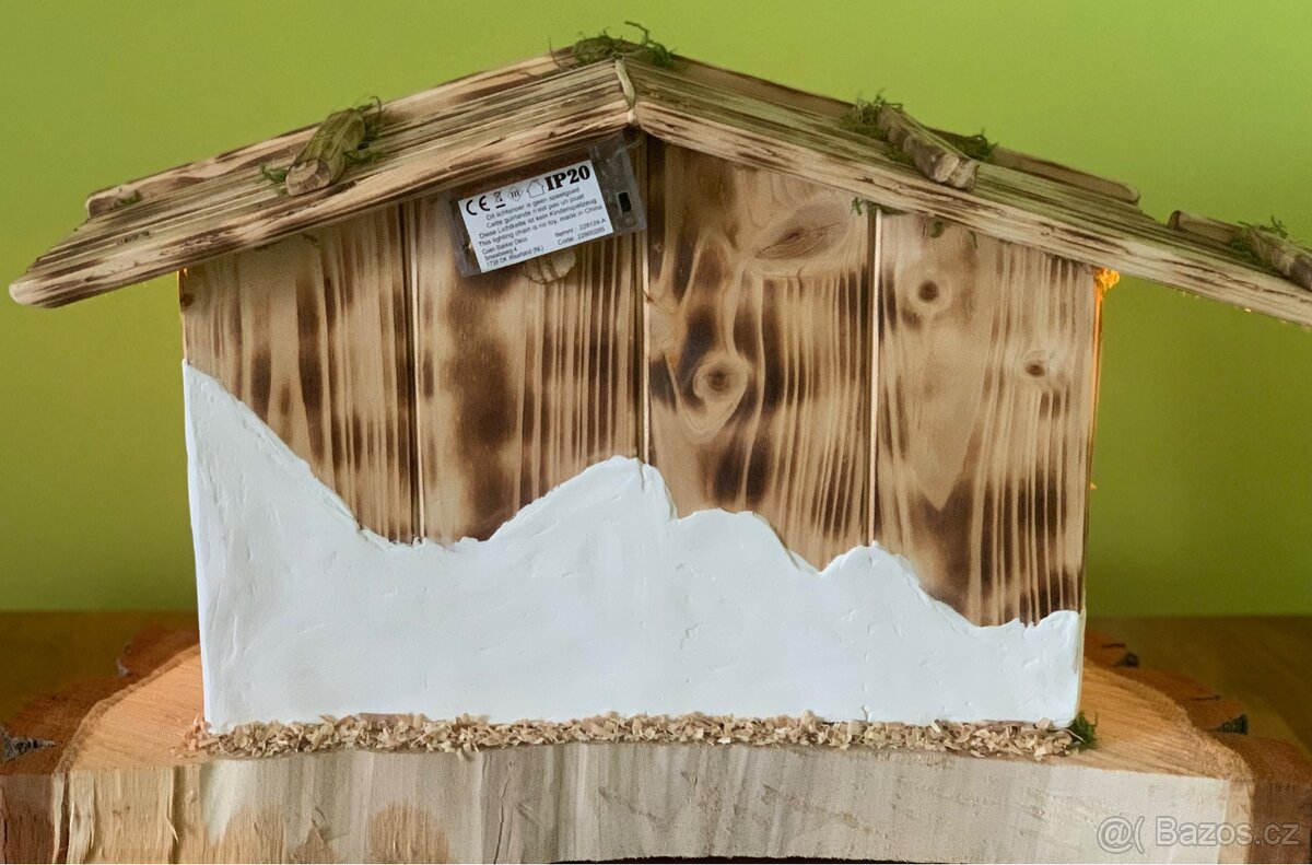 Ručně dělané dřevěné Betlémy s figurkami - 11