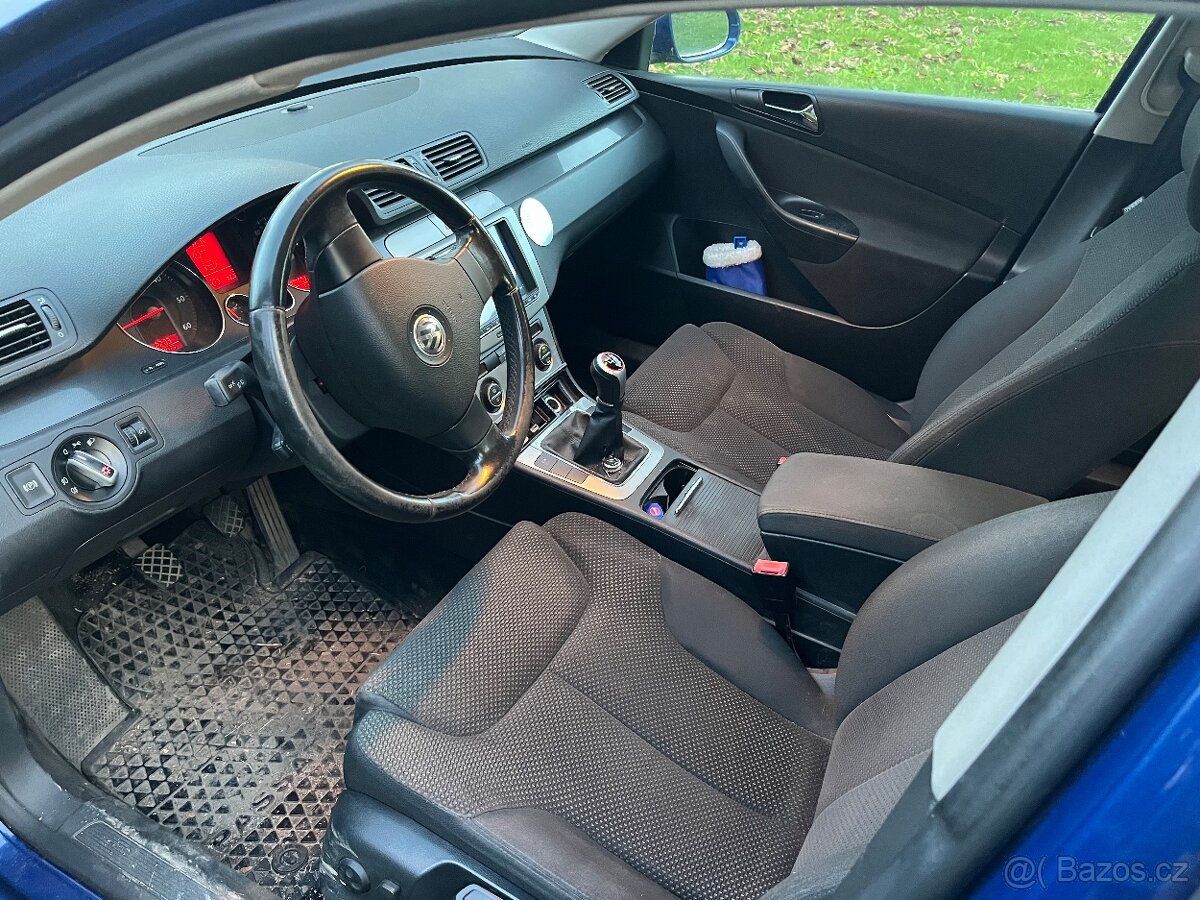 Prodám Volkswagen Passat - 11